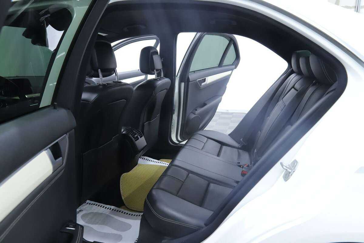 Mercedes-Benz C-Класс с пробегом — 2014 год. Фото: #15