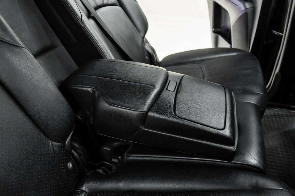 Kia Mohave с пробегом — 2012 год. Фото: #18