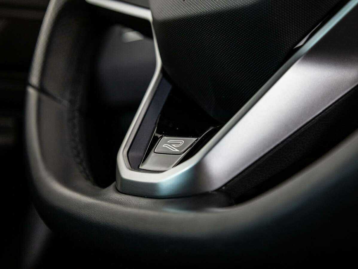 Volkswagen Tiguan с пробегом — 2021 год. Фото: #21