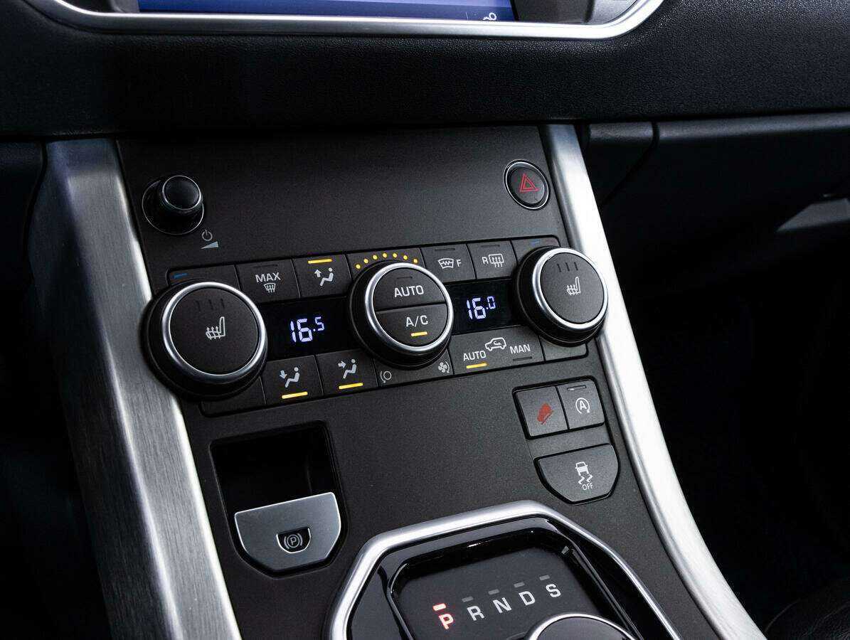 Land Rover Range Rover Evoque с пробегом — 2017 год. Фото: #17
