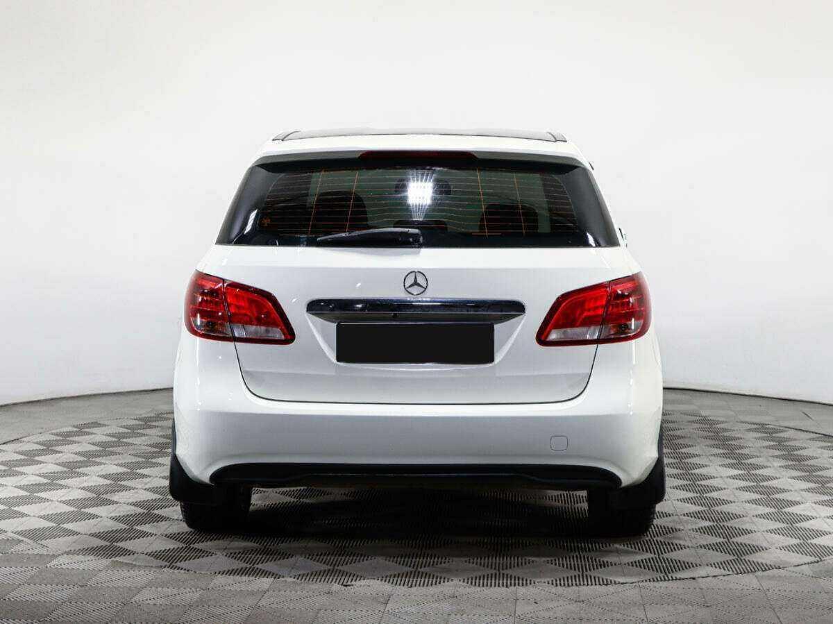 Mercedes-Benz B-Класс с пробегом — 2015 год. Фото: #5