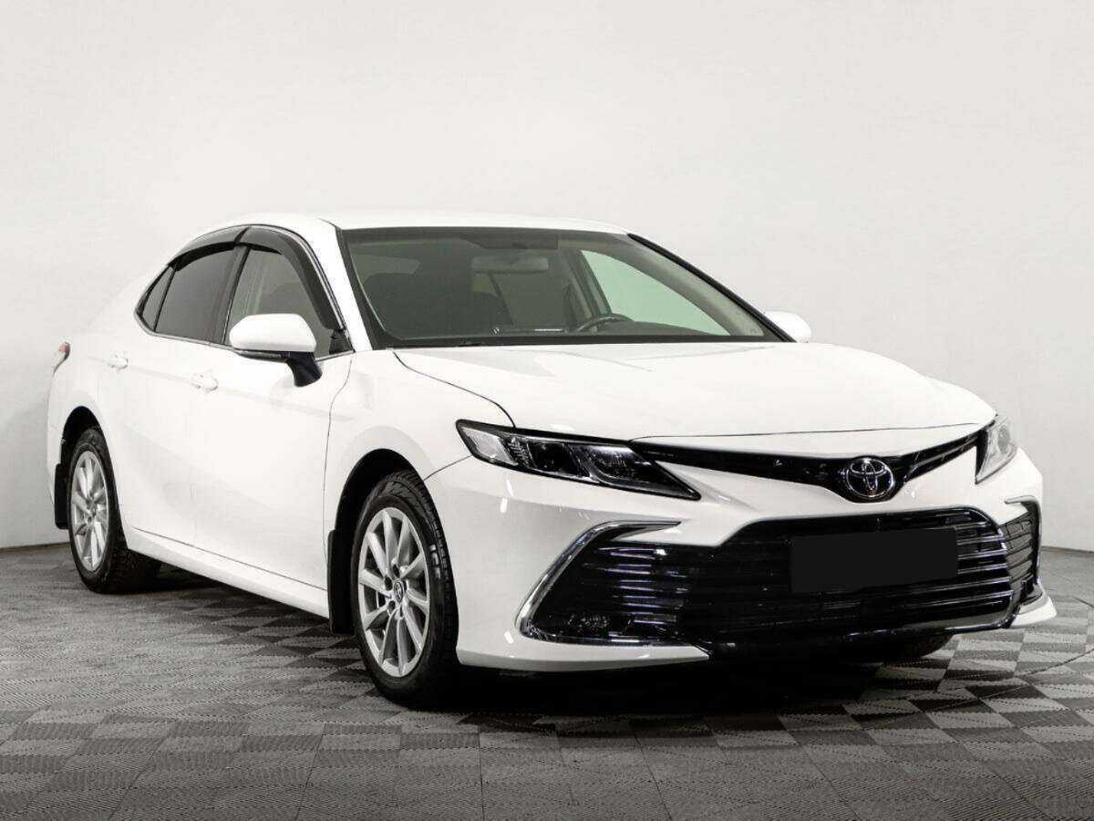 Toyota Camry с пробегом — 2021 год. Фото: #2