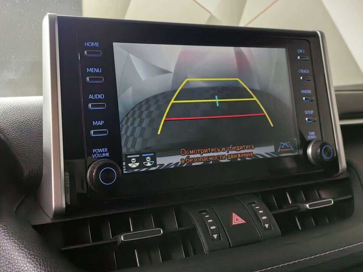 Toyota RAV4 с пробегом — 2020 год. Фото: #16