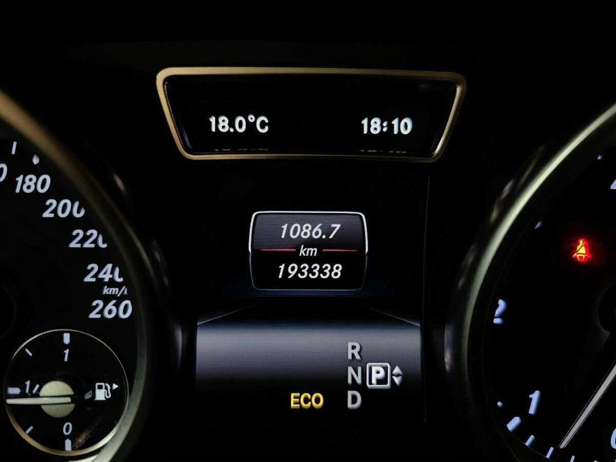 Mercedes-Benz M-Класс с пробегом — 2014 год. Фото: #13