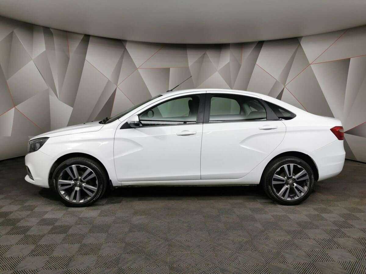 Lada (ВАЗ) Vesta с пробегом — 2018 год. Фото: #4