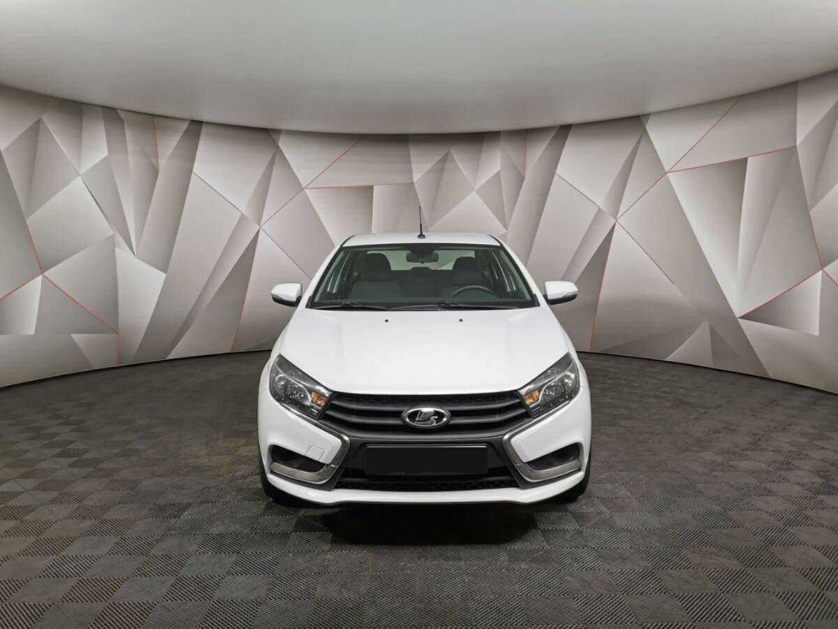 Lada (ВАЗ) Vesta с пробегом — 2018 год. Фото: #6
