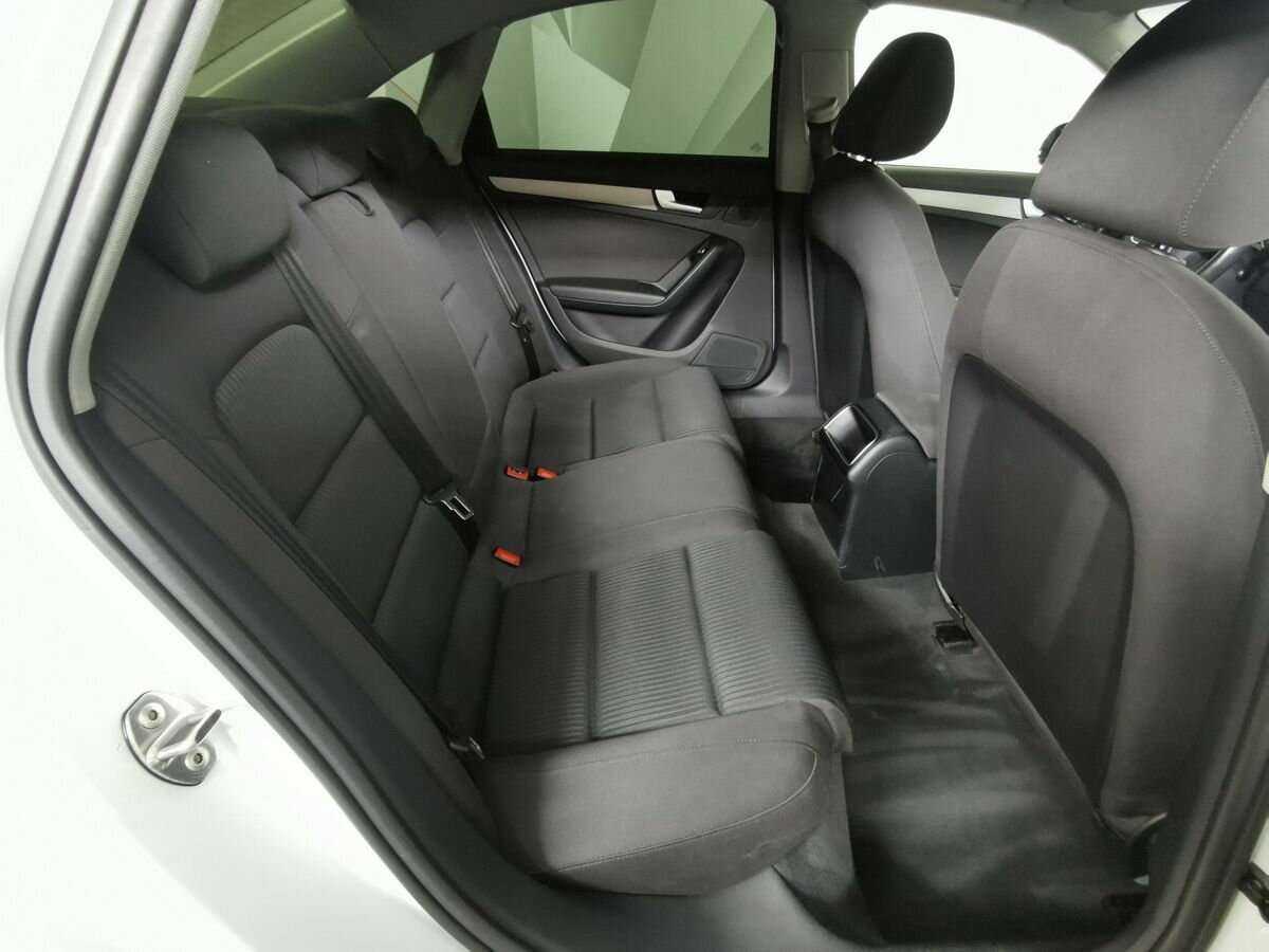 Audi A4 с пробегом — 2012 год. Фото: #11