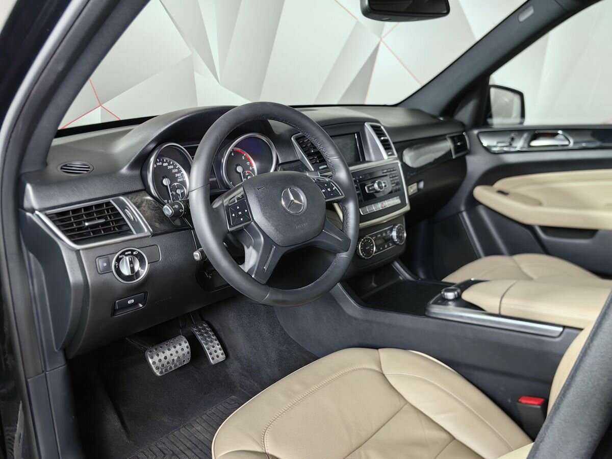 Mercedes-Benz M-Класс с пробегом — 2013 год. Фото: #13