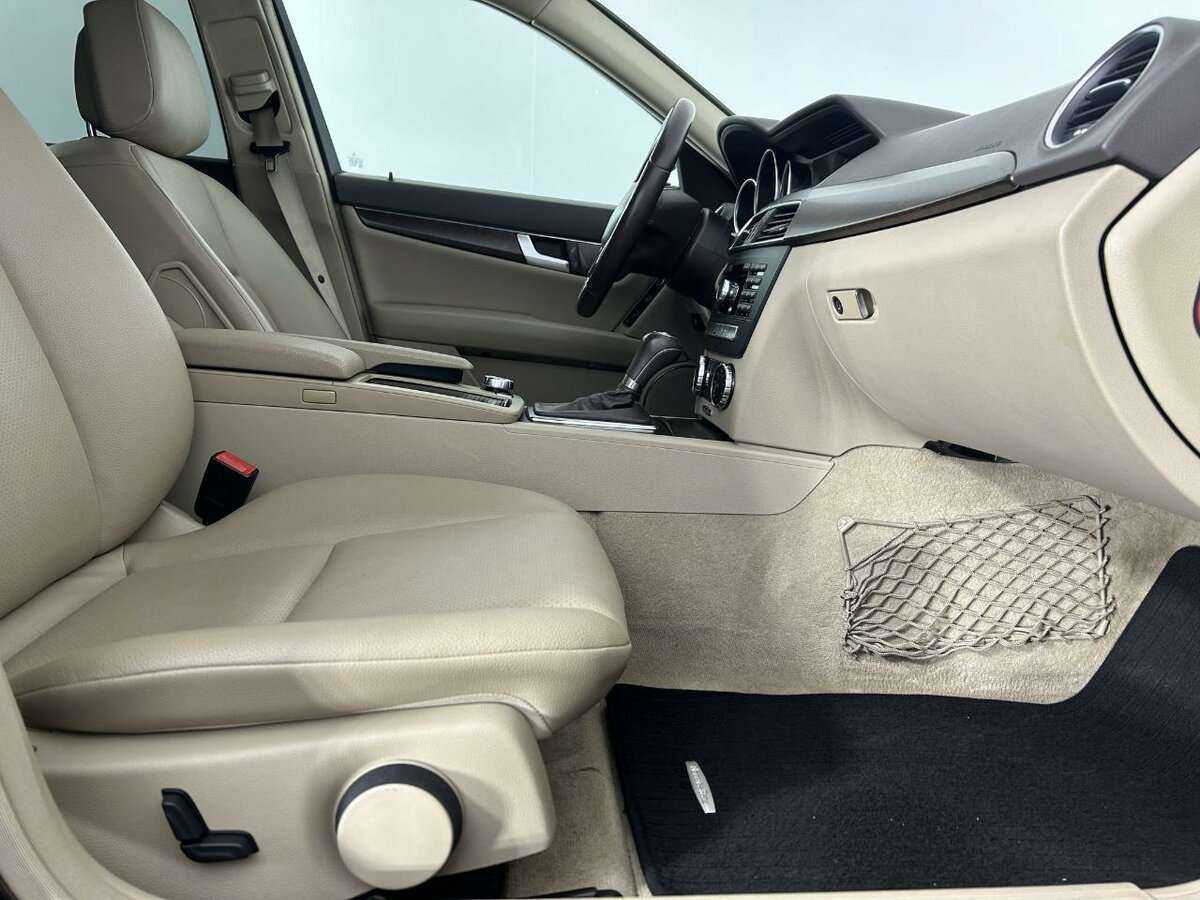 Mercedes-Benz C-Класс с пробегом — 2013 год. Фото: #12