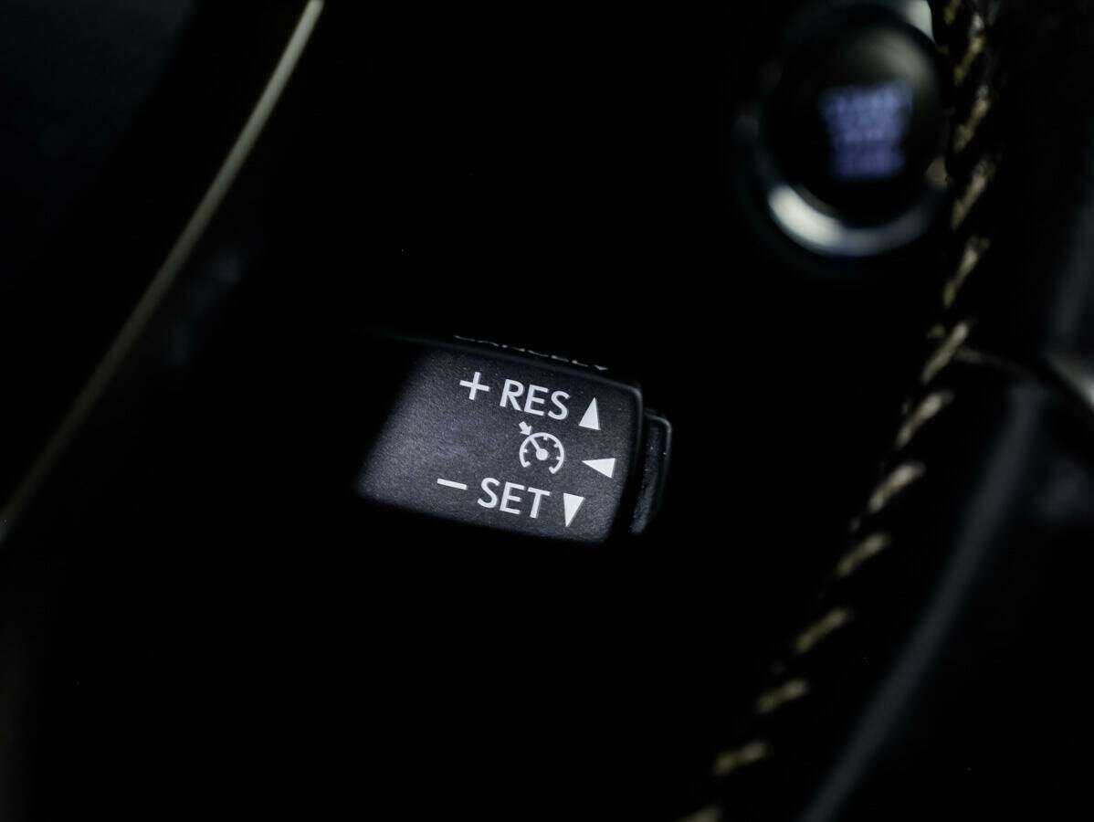 Lexus ES с пробегом — 2017 год. Фото: #26