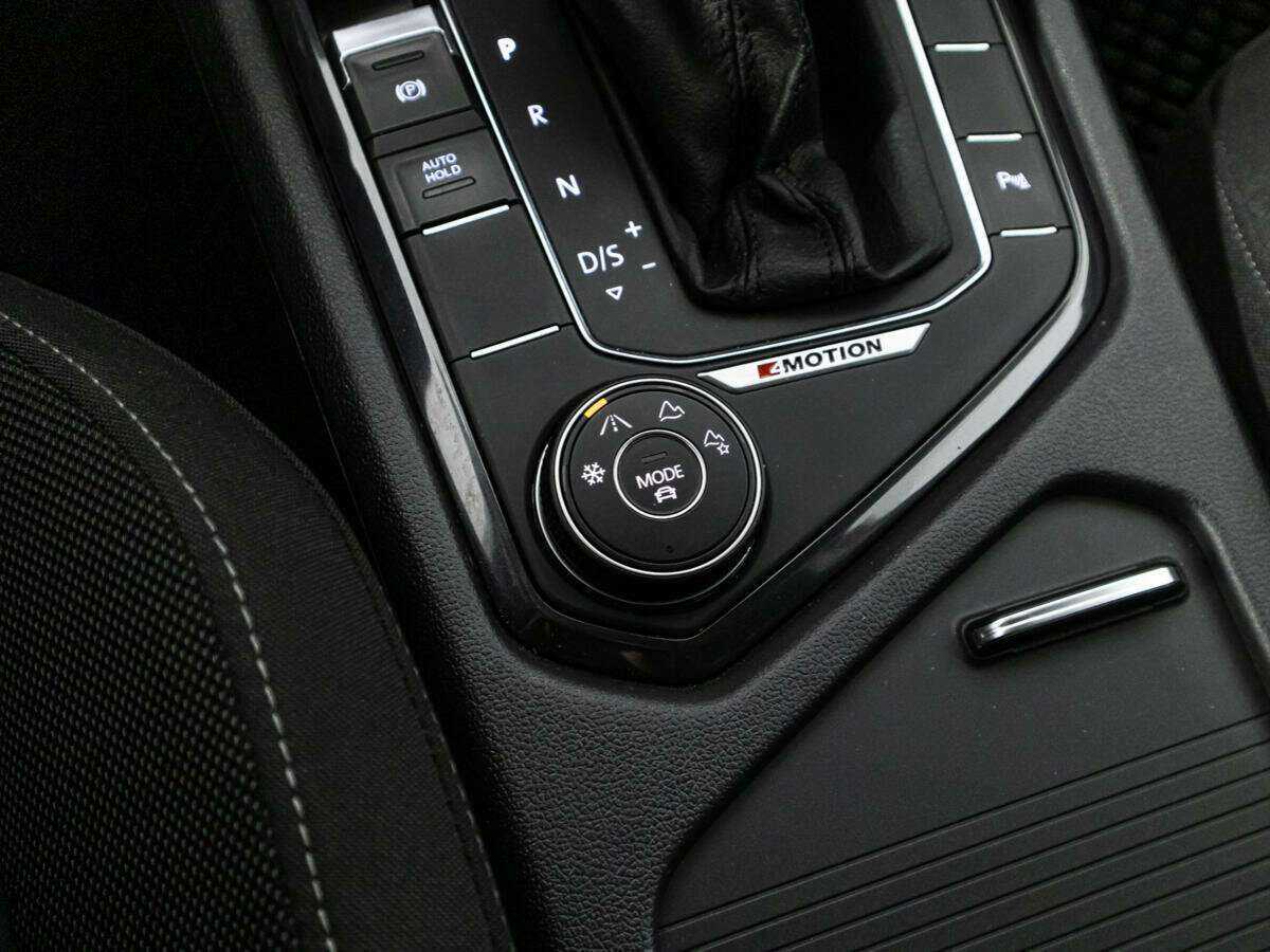Volkswagen Tiguan с пробегом — 2018 год. Фото: #17