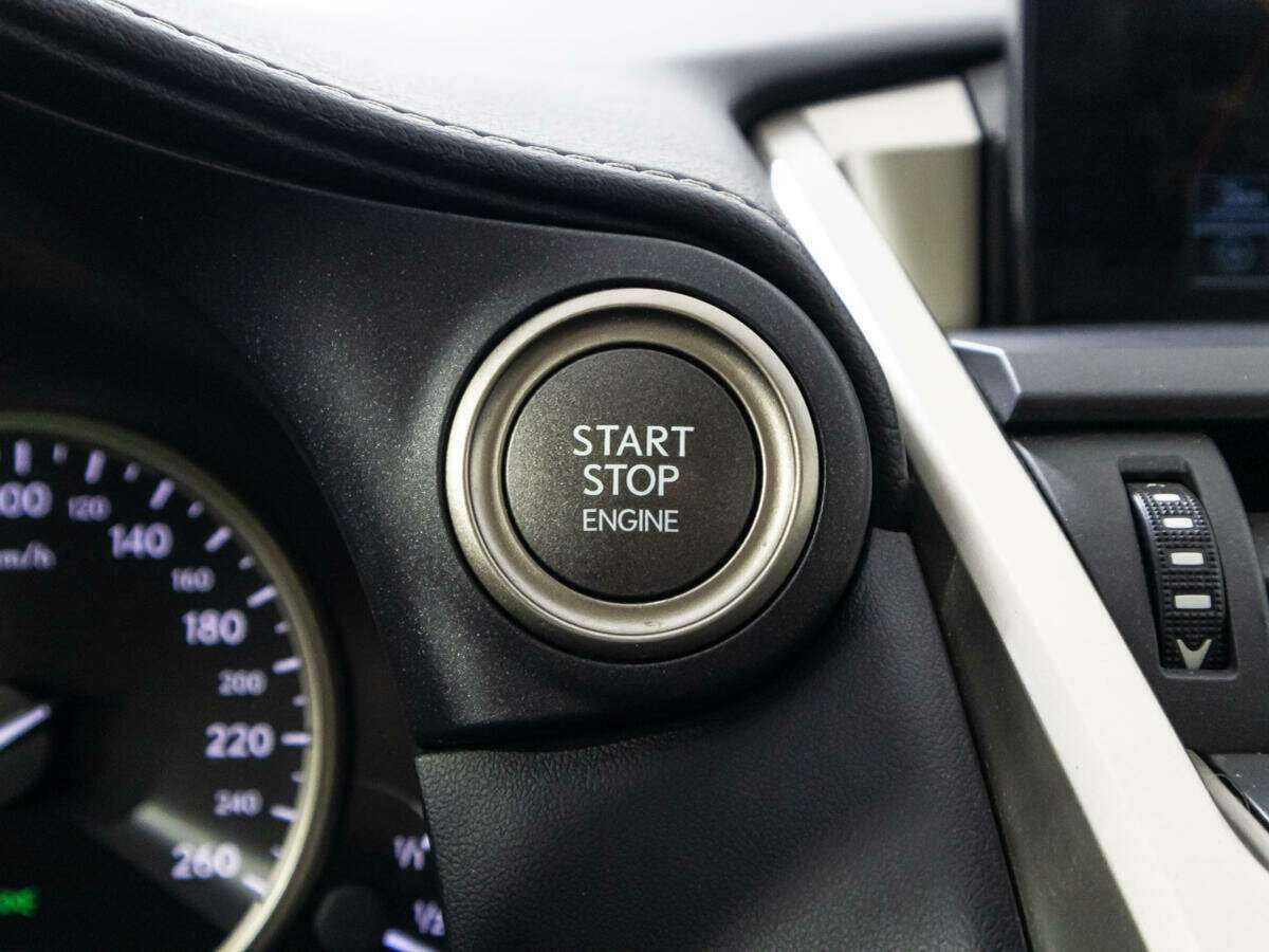 Lexus NX с пробегом — 2015 год. Фото: #17