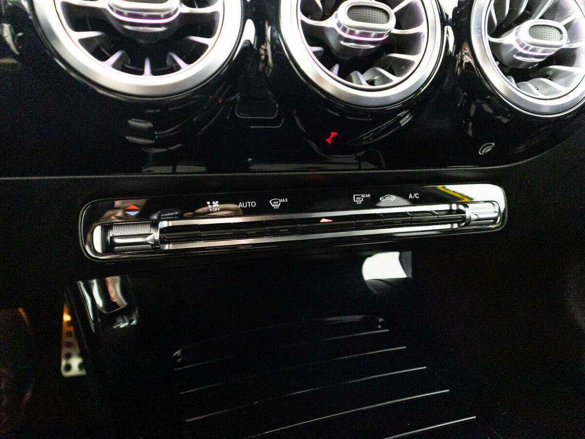 Mercedes-Benz A-Класс с пробегом — 2020 год. Фото: #15