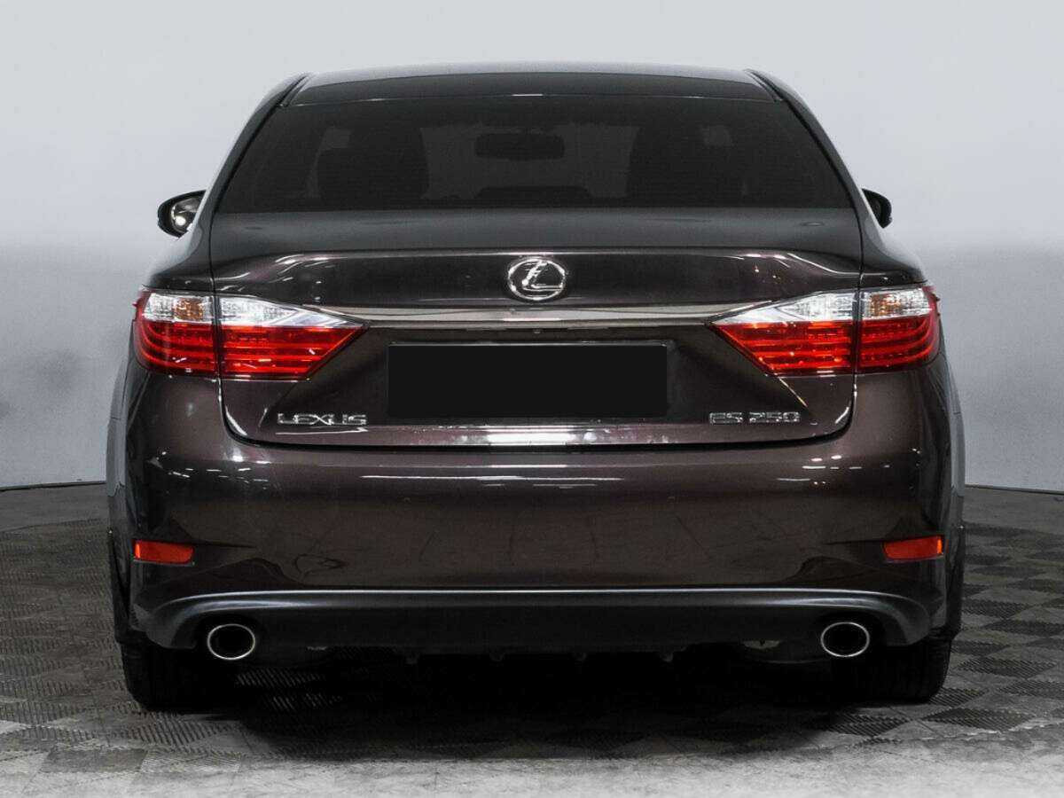 Lexus ES с пробегом — 2013 год. Фото: #5