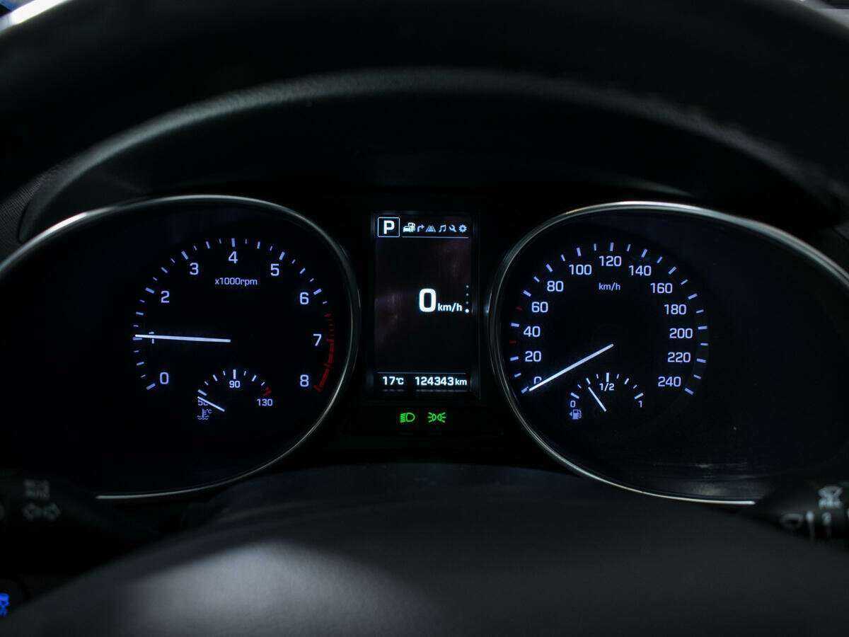 Hyundai Santa Fe с пробегом — 2017 год. Фото: #10