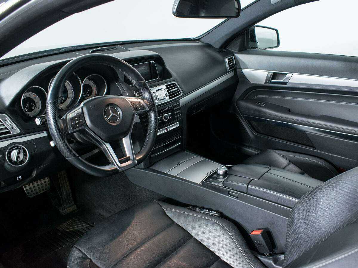 Mercedes-Benz E-Класс с пробегом — 2014 год. Фото: #12