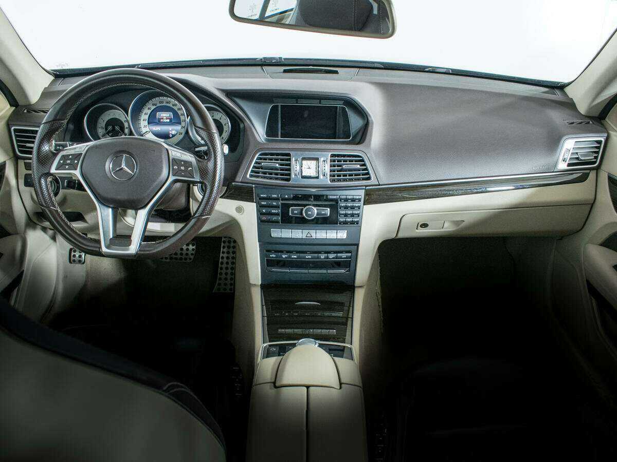 Mercedes-Benz E-Класс с пробегом — 2014 год. Фото: #11