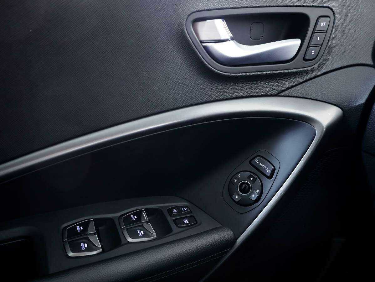 Hyundai Santa Fe с пробегом — 2017 год. Фото: #20