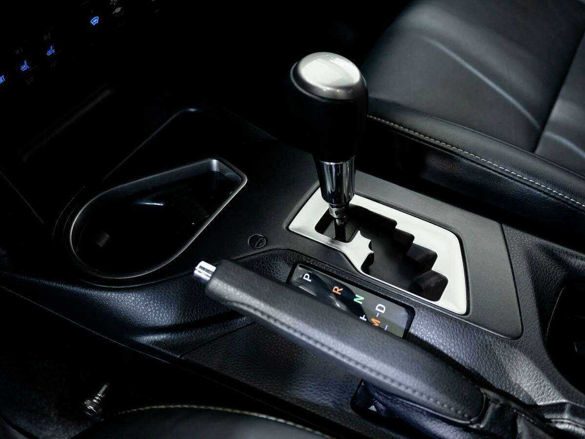 Toyota RAV4 с пробегом — 2018 год. Фото: #16