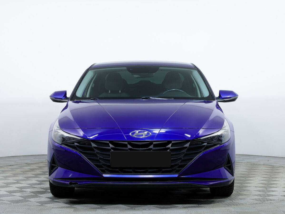 Hyundai Elantra с пробегом — 2021 год. Фото: #1