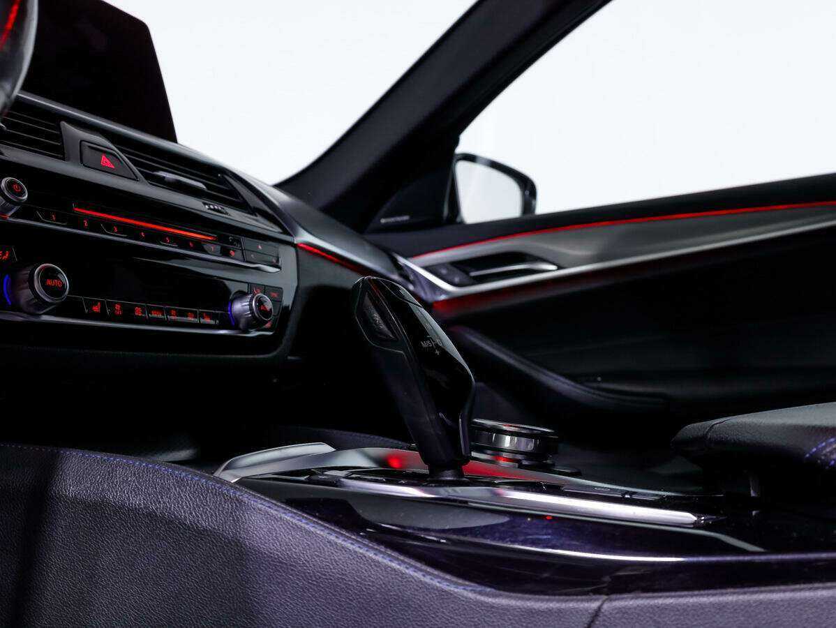BMW 5 серии с пробегом — 2018 год. Фото: #13