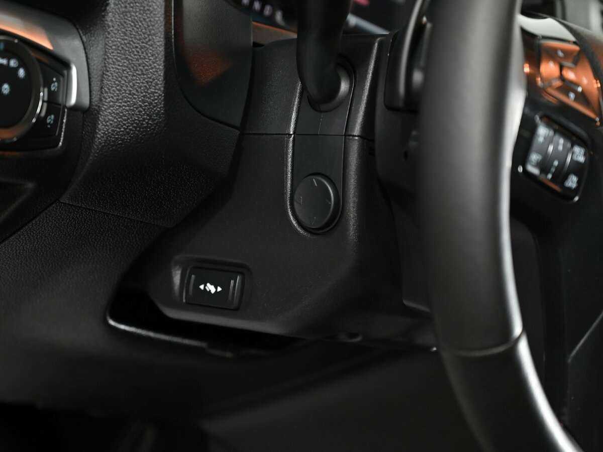 Ford Explorer с пробегом — 2015 год. Фото: #12