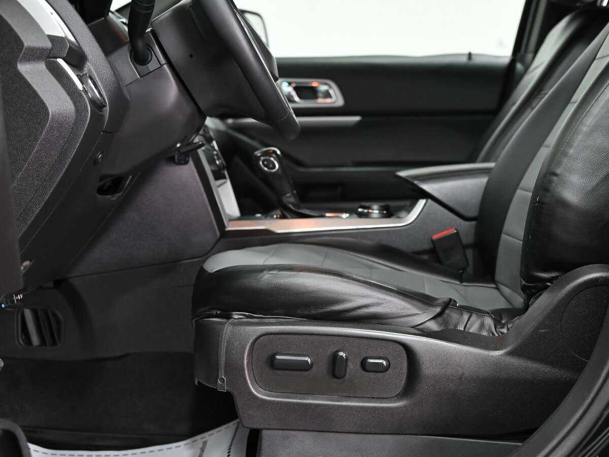Ford Explorer с пробегом — 2014 год. Фото: #9