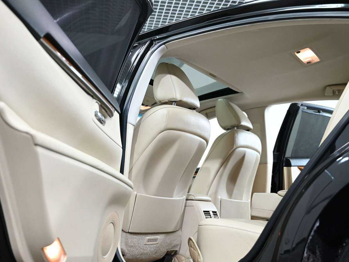 Lexus ES с пробегом — 2012 год. Фото: #5