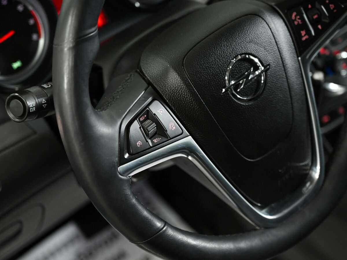 Opel Mokka с пробегом — 2014 год. Фото: #8