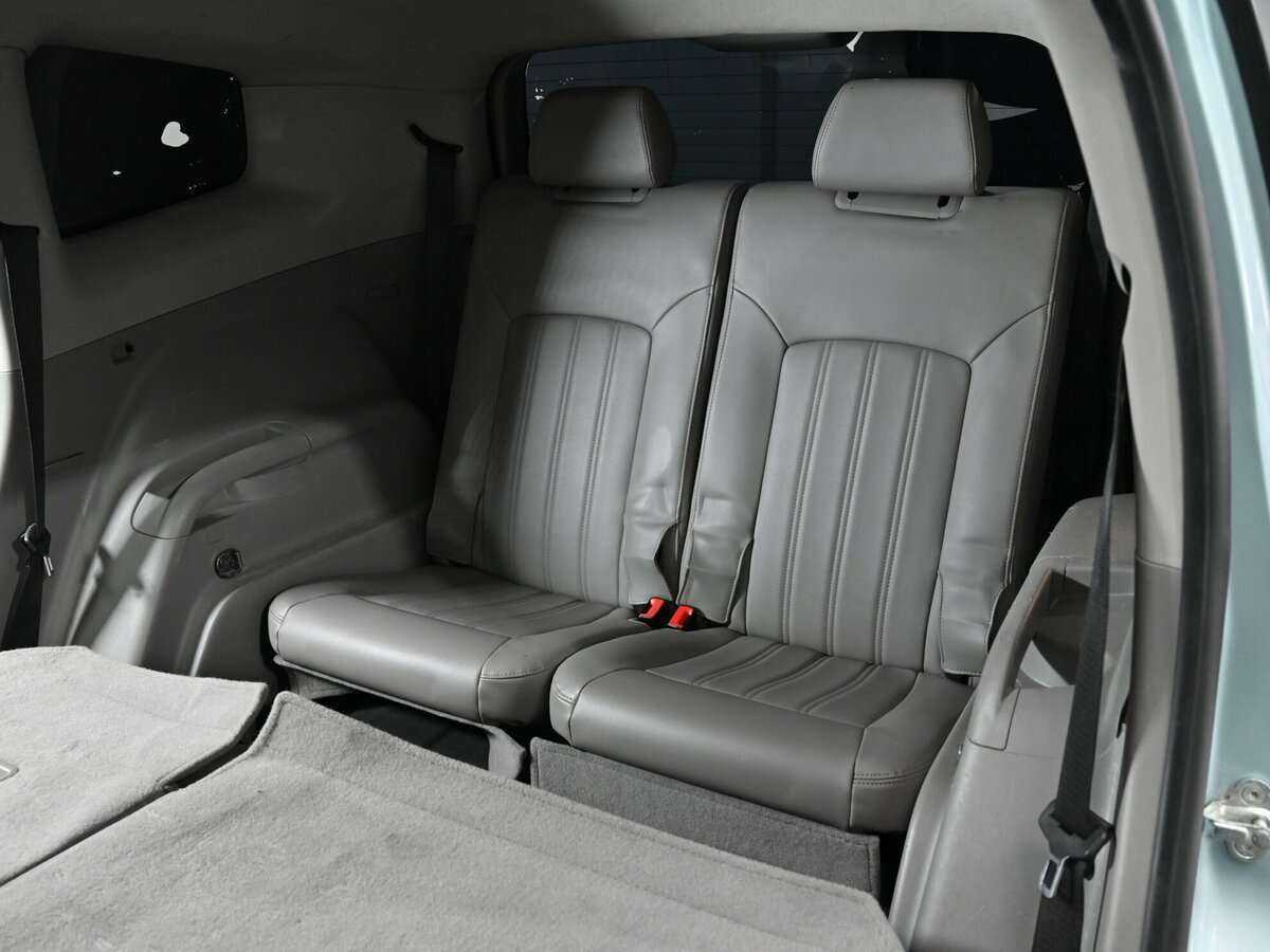 Chevrolet Orlando с пробегом — 2012 год. Фото: #10