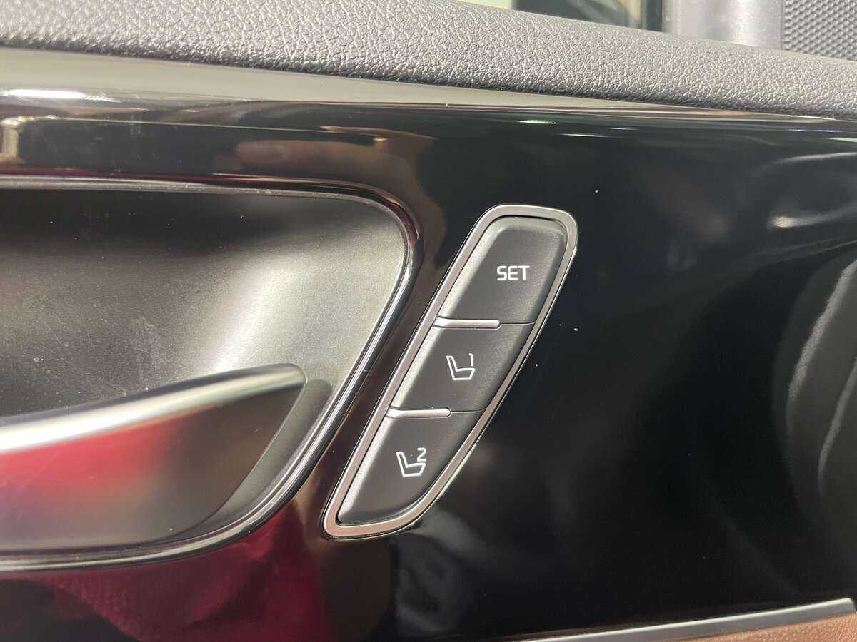 Kia Sorento с пробегом — 2016 год. Фото: #19