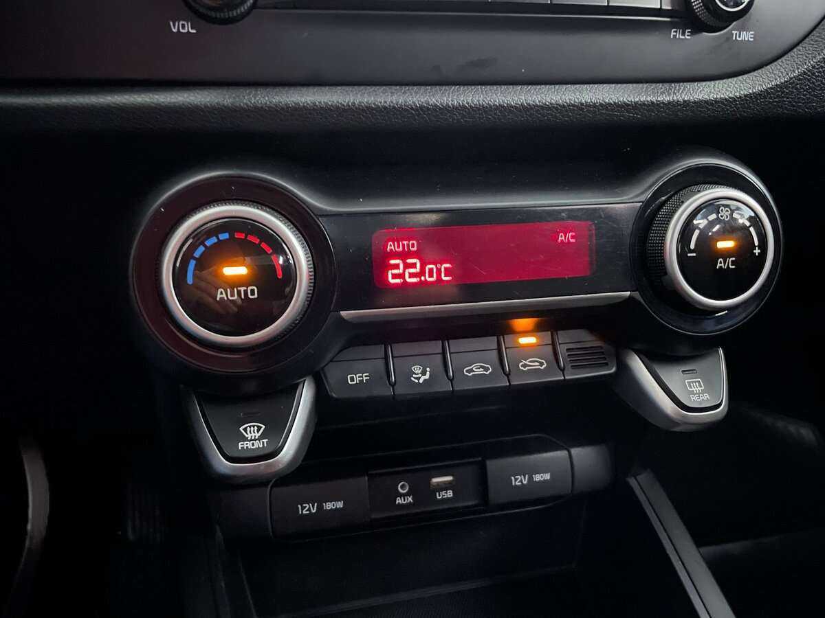 Kia Rio с пробегом — 2019 год. Фото: #13