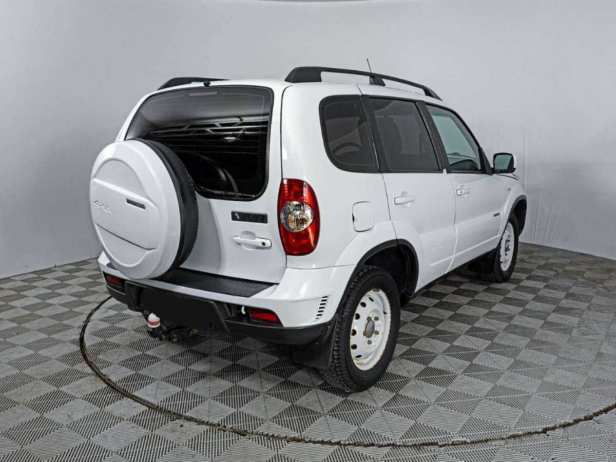 Chevrolet Niva с пробегом — 2016 год. Фото: #3