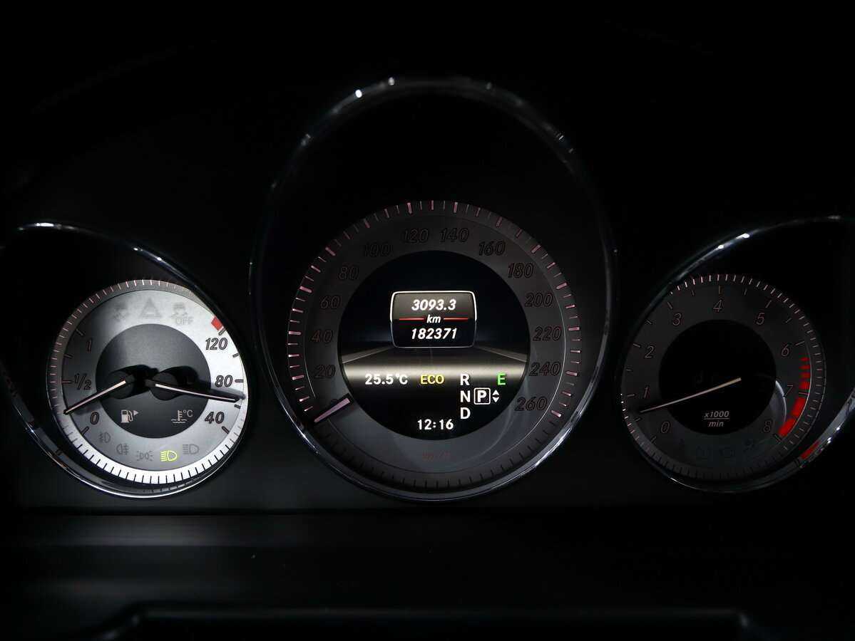 Mercedes-Benz GLK-Класс с пробегом — 2012 год. Фото: #17