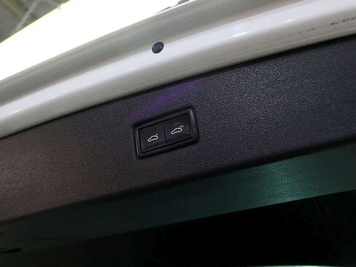 Volkswagen Tiguan с пробегом — 2020 год. Фото: #6