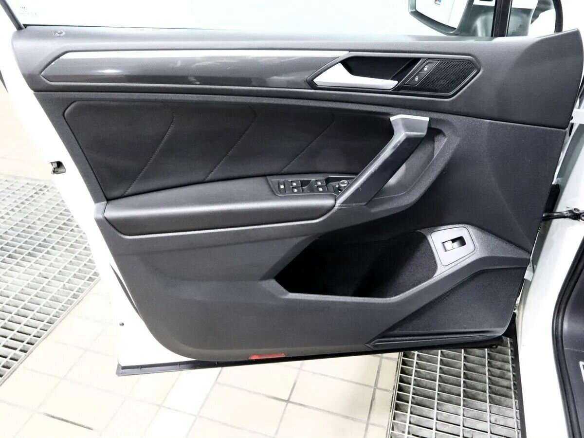 Volkswagen Tiguan с пробегом — 2020 год. Фото: #10