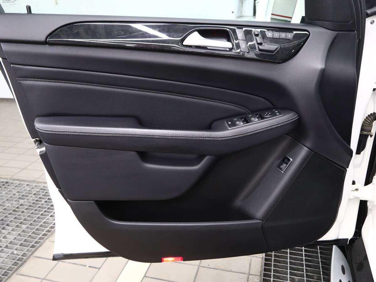 Mercedes-Benz M-Класс с пробегом — 2015 год. Фото: #5