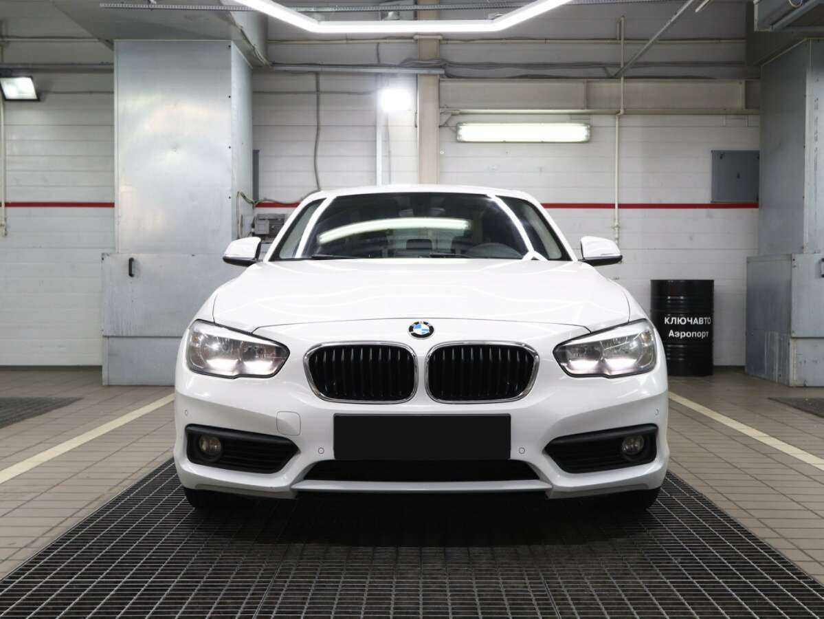 BMW 1 серии с пробегом — 2016 год. Фото: #2