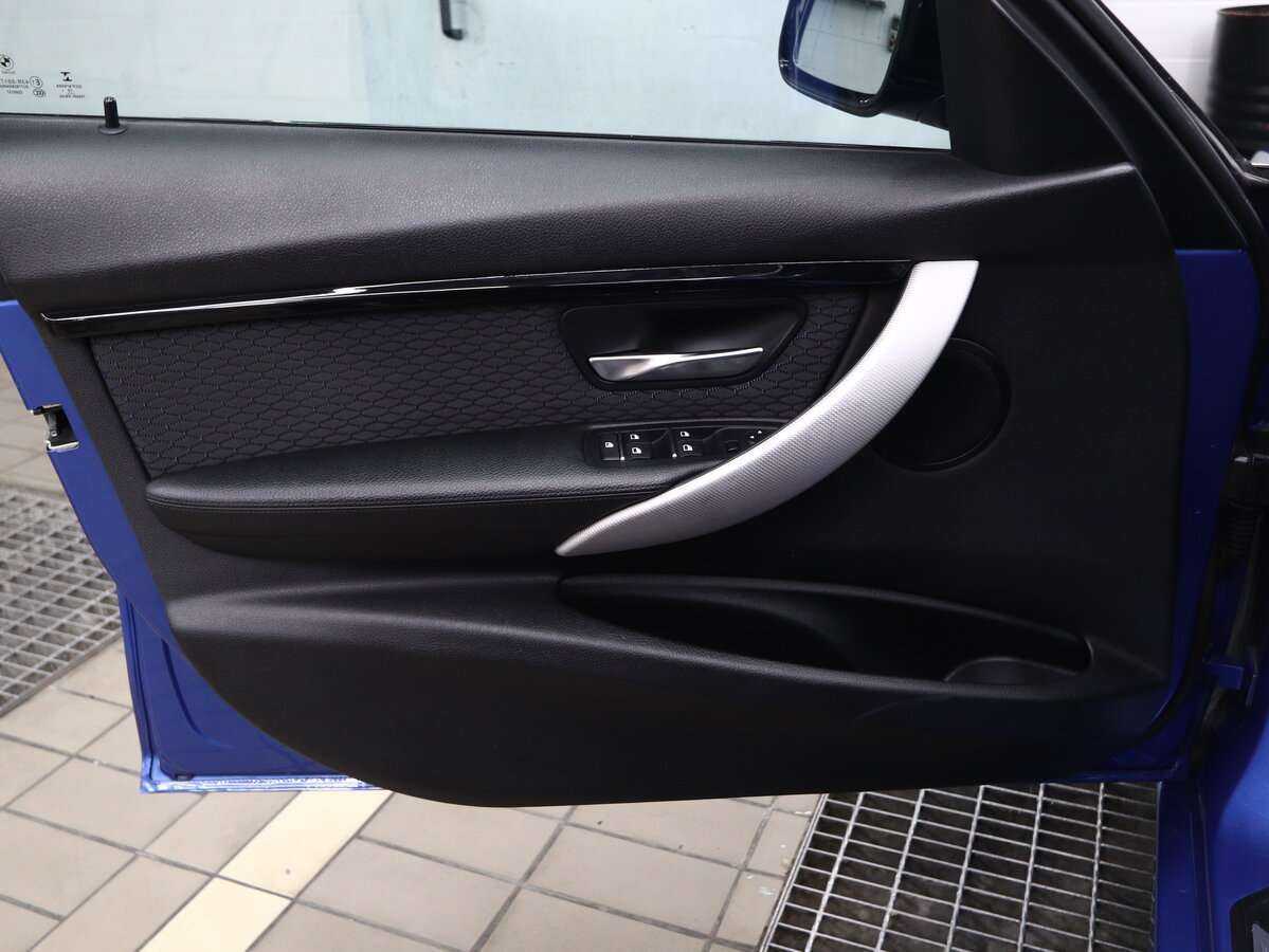 BMW 3 серии с пробегом — 2016 год. Фото: #5