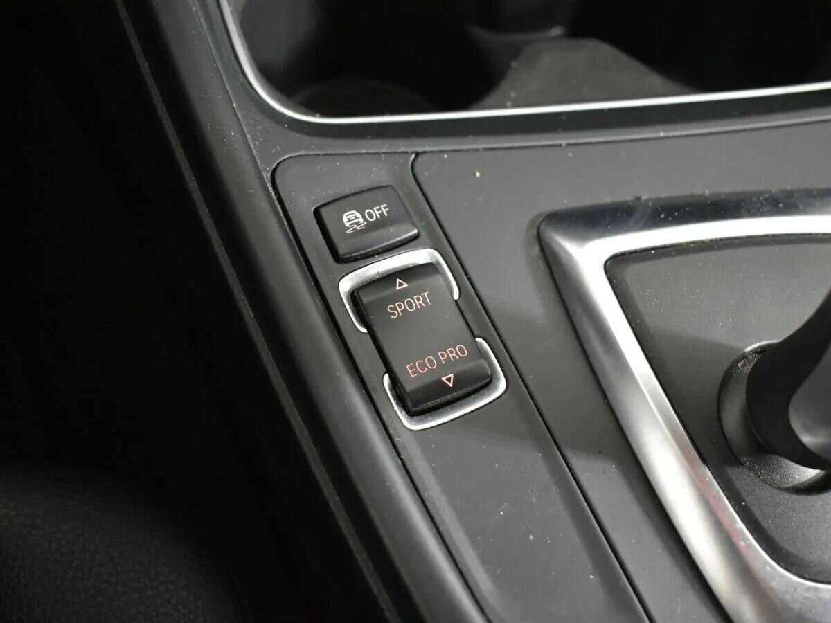 BMW 3 серии с пробегом — 2014 год. Фото: #10