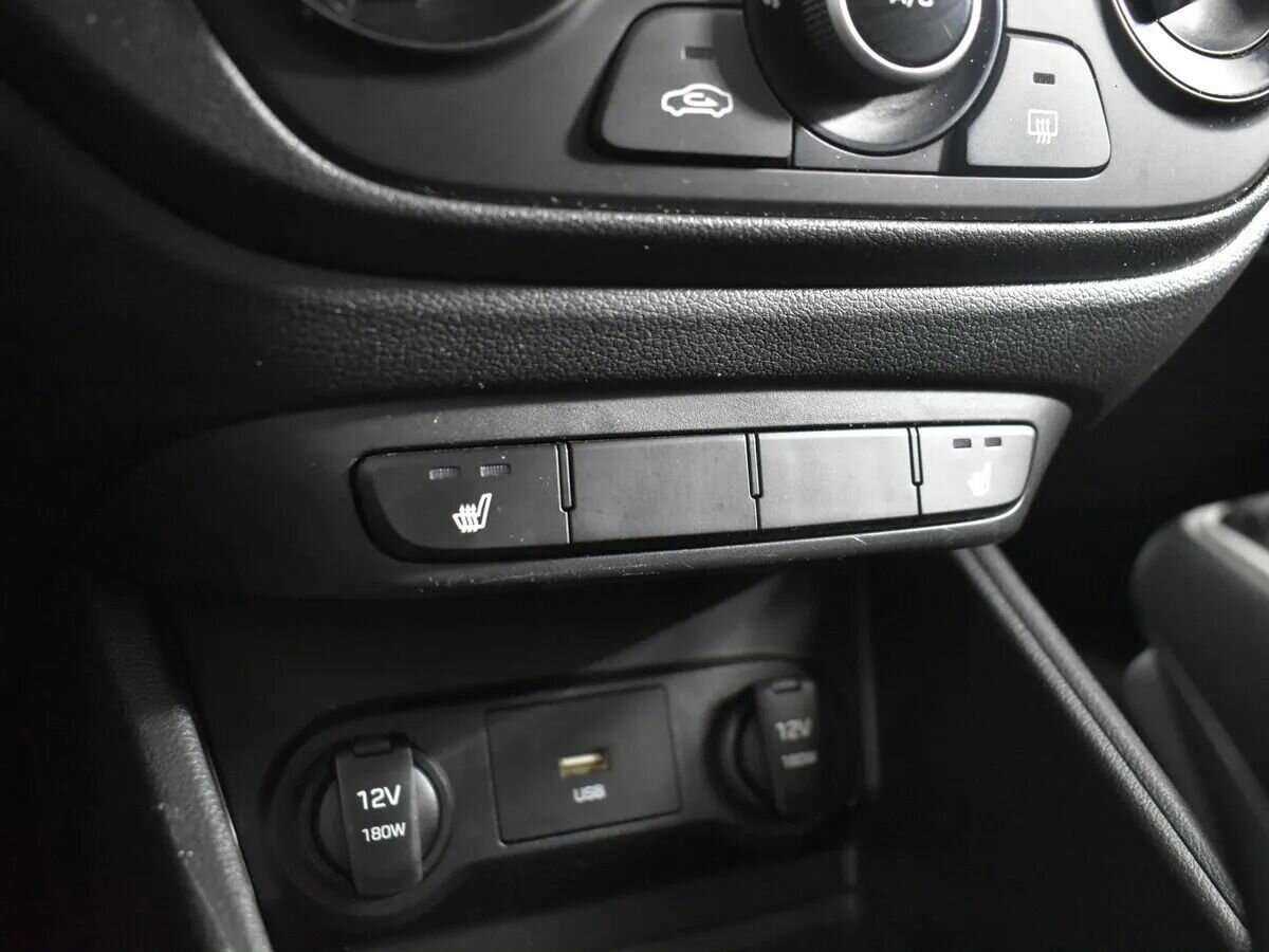 Hyundai Solaris с пробегом — 2020 год. Фото: #12