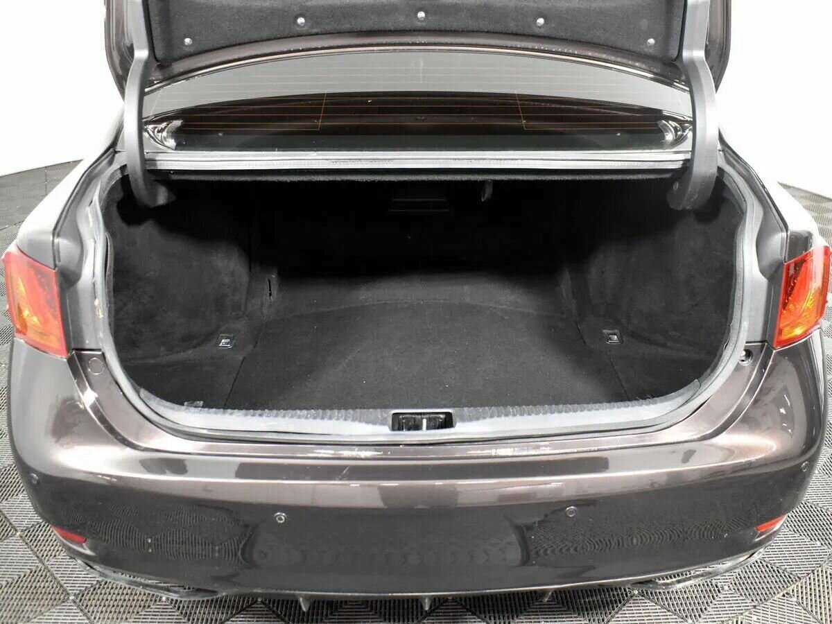 Lexus GS с пробегом — 2012 год. Фото: #9