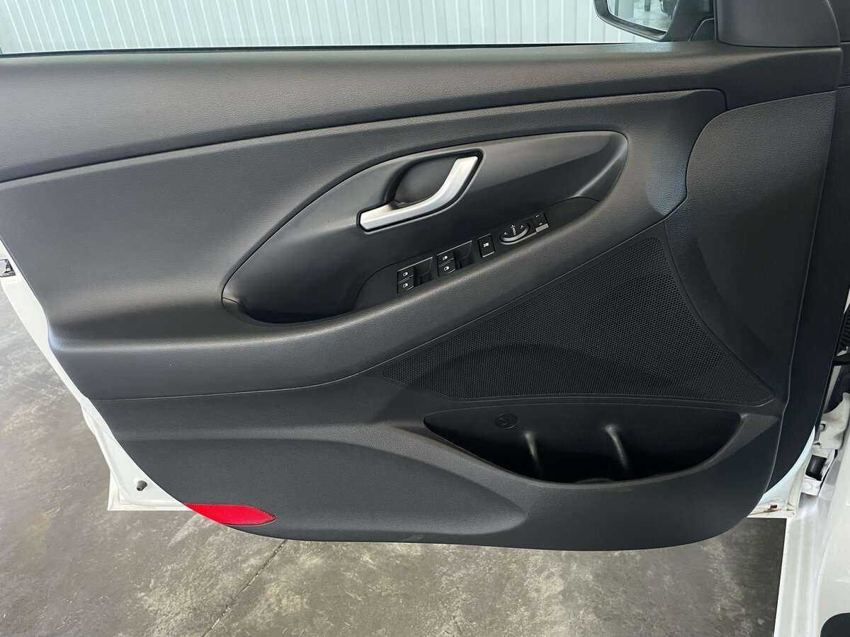 Hyundai i30 с пробегом — 2022 год. Фото: #18