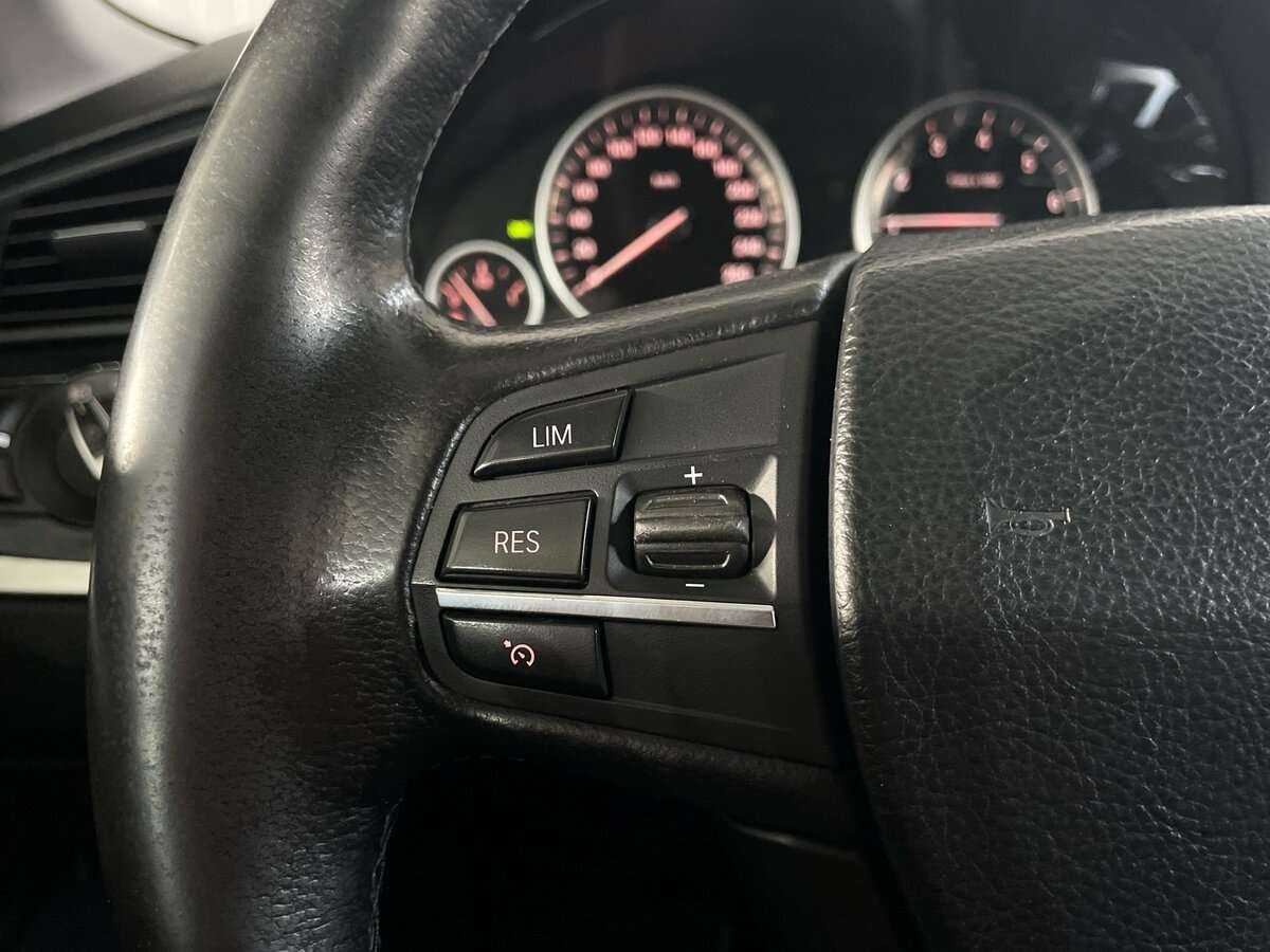 BMW 5 серии с пробегом — 2012 год. Фото: #10