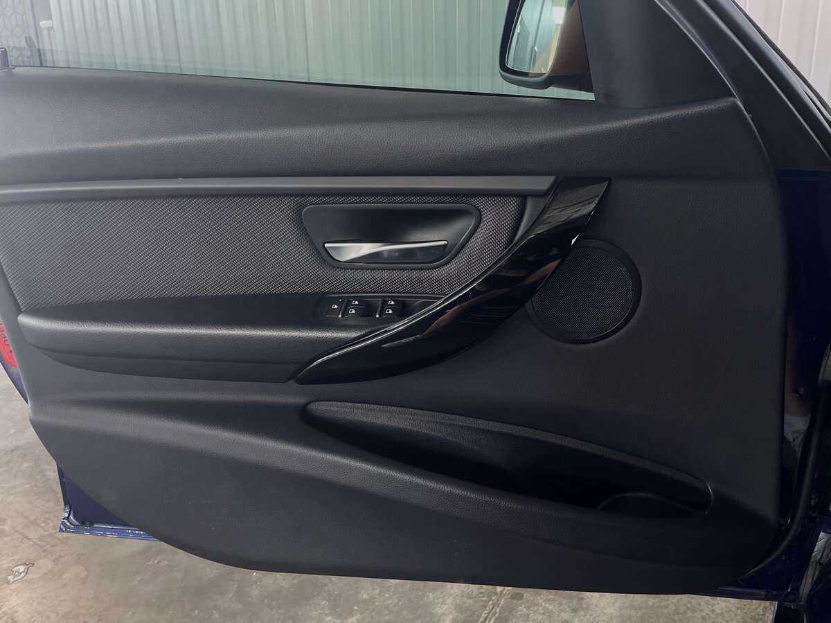 BMW 3 серии с пробегом — 2018 год. Фото: #20