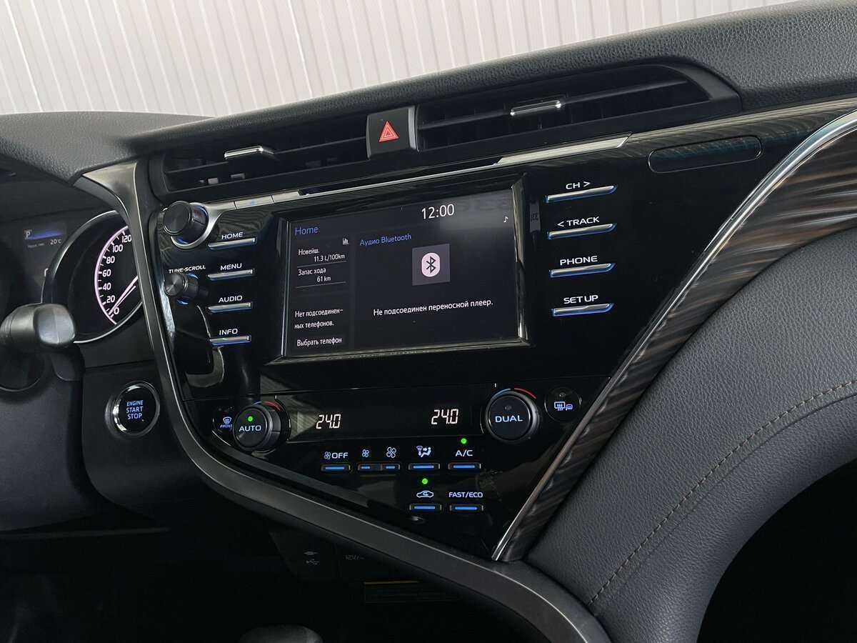 Toyota Camry с пробегом — 2018 год. Фото: #11