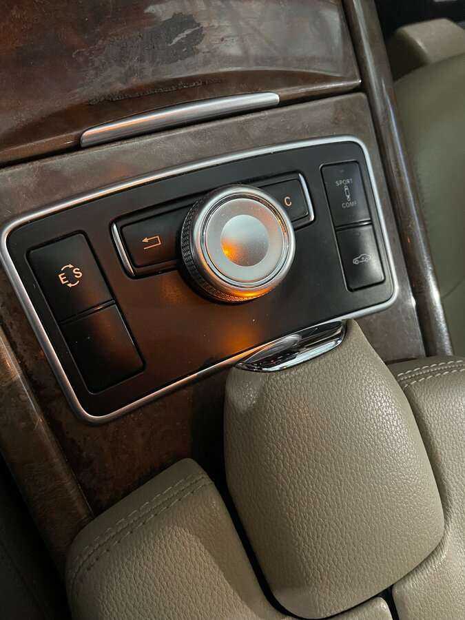 Mercedes-Benz E-Класс с пробегом — 2012 год. Фото: #15