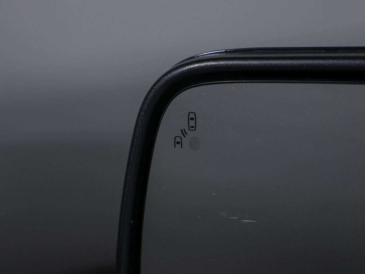 Ford Explorer с пробегом — 2015 год. Фото: #21