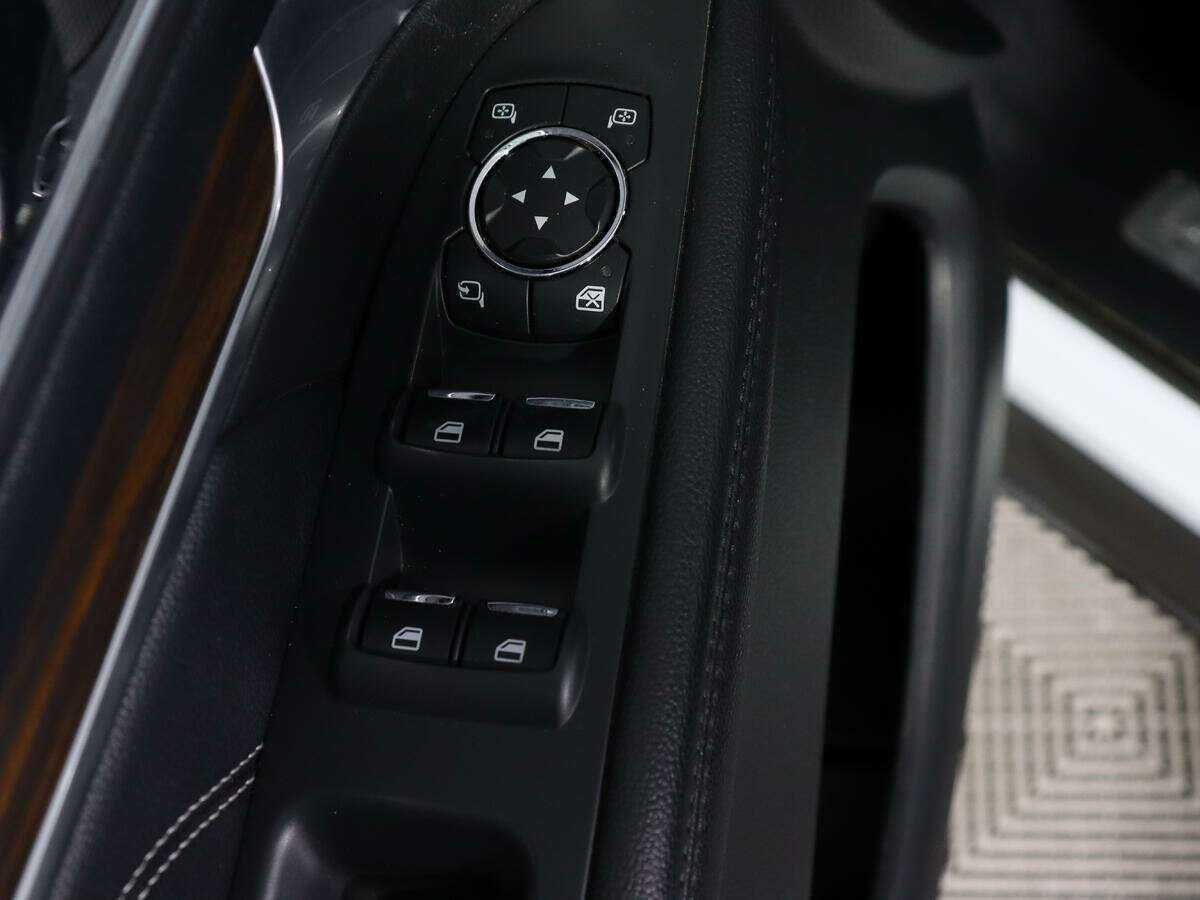 Ford Explorer с пробегом — 2016 год. Фото: #20