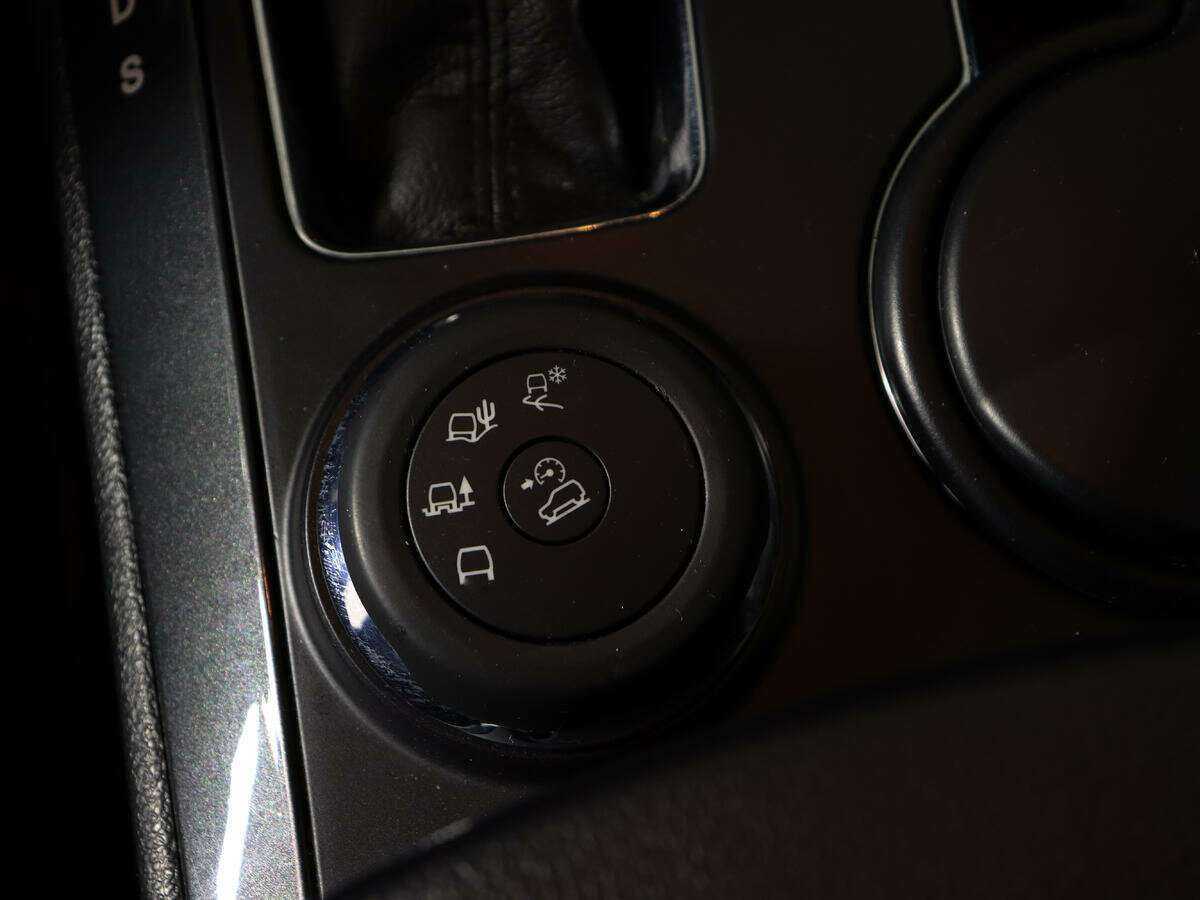 Ford Explorer с пробегом — 2016 год. Фото: #26